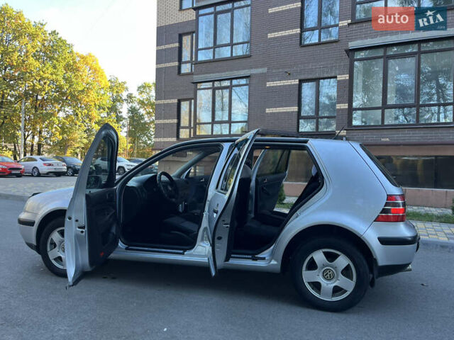 Серый Фольксваген Гольф, объемом двигателя 1.4 л и пробегом 295 тыс. км за 4100 $, фото 19 на Automoto.ua