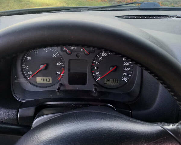 Серый Фольксваген Гольф, объемом двигателя 1.6 л и пробегом 320 тыс. км за 4200 $, фото 12 на Automoto.ua