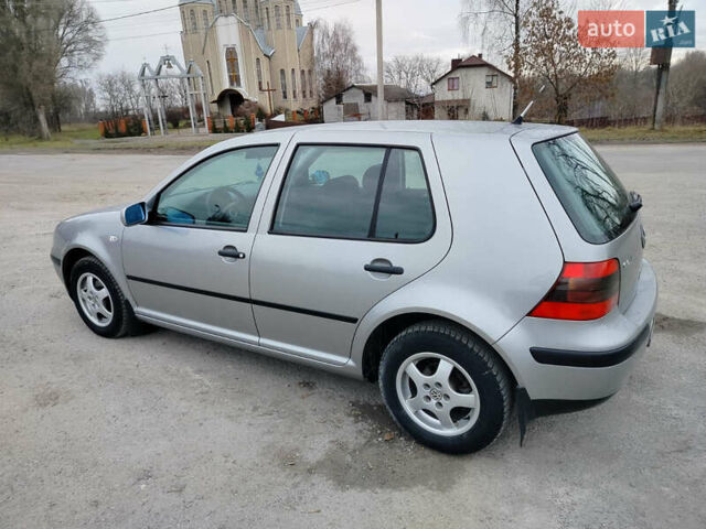 Серый Фольксваген Гольф, объемом двигателя 1.39 л и пробегом 225 тыс. км за 3599 $, фото 3 на Automoto.ua