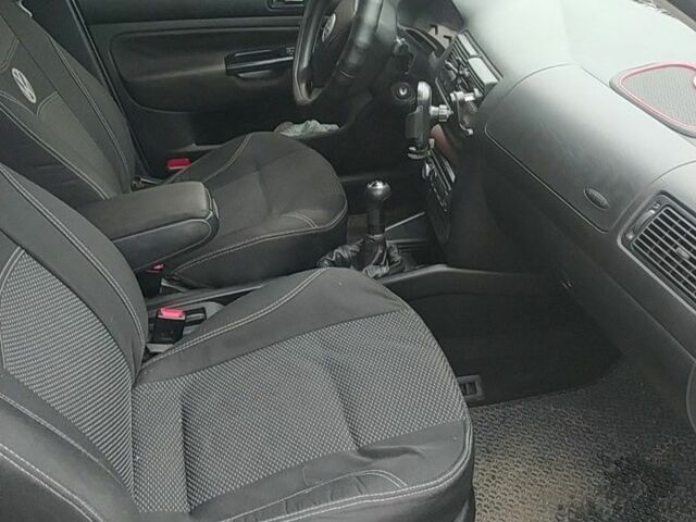 Серый Фольксваген Гольф, объемом двигателя 1.4 л и пробегом 209 тыс. км за 4250 $, фото 4 на Automoto.ua