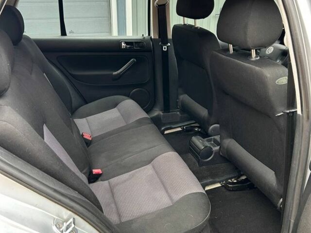 Серый Фольксваген Гольф, объемом двигателя 1.4 л и пробегом 239 тыс. км за 3800 $, фото 17 на Automoto.ua