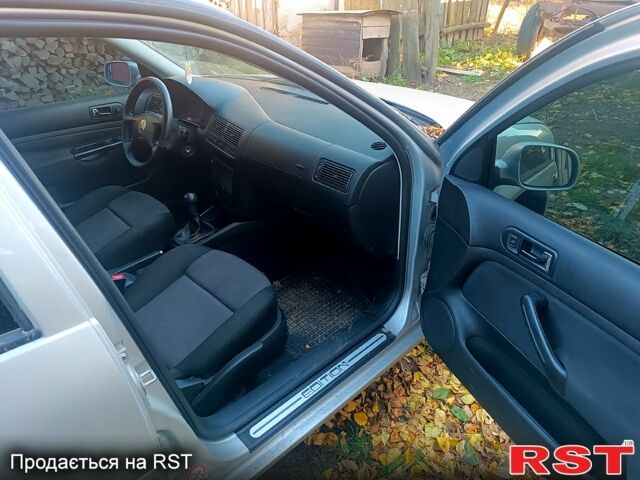 Серый Фольксваген Гольф, объемом двигателя 1.4 л и пробегом 260 тыс. км за 3600 $, фото 1 на Automoto.ua