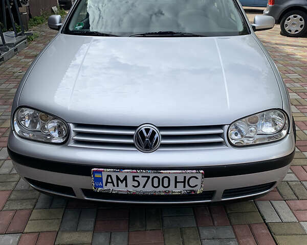 Серый Фольксваген Гольф, объемом двигателя 1.39 л и пробегом 170 тыс. км за 4500 $, фото 1 на Automoto.ua