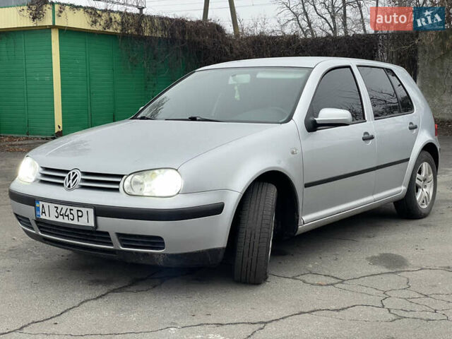 Серый Фольксваген Гольф, объемом двигателя 1.6 л и пробегом 236 тыс. км за 4599 $, фото 2 на Automoto.ua