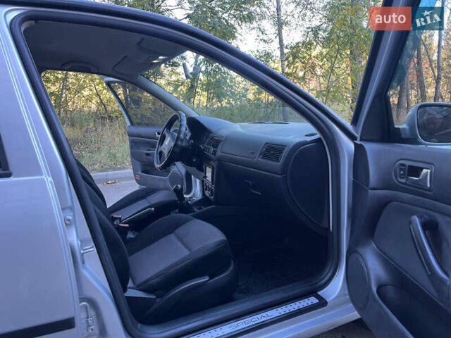 Сірий Фольксваген Гольф, об'ємом двигуна 1.4 л та пробігом 295 тис. км за 4400 $, фото 24 на Automoto.ua