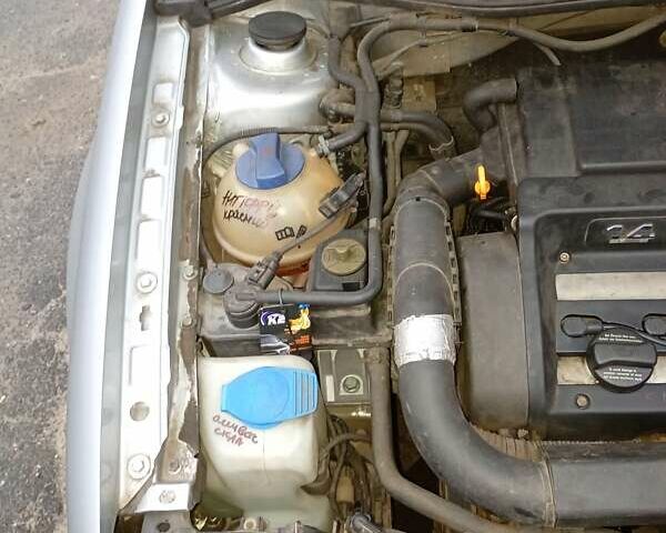 Серый Фольксваген Гольф, объемом двигателя 1.39 л и пробегом 299 тыс. км за 4500 $, фото 27 на Automoto.ua