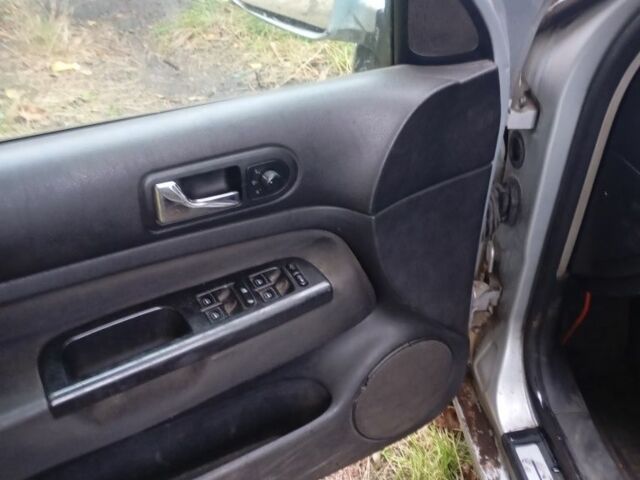 Серый Фольксваген Гольф, объемом двигателя 1 л и пробегом 300 тыс. км за 1006 $, фото 8 на Automoto.ua