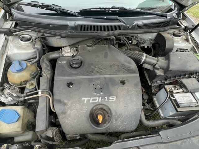 Сірий Фольксваген Гольф, об'ємом двигуна 1.9 л та пробігом 400 тис. км за 2450 $, фото 4 на Automoto.ua