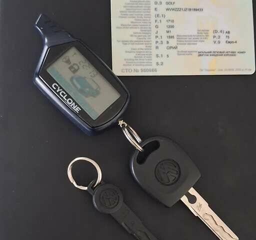 Фольксваген Гольф 2001 у Чернівцях на Automoto.ua Сірий Фольксваген Гольф, об'ємом двигуна 1.6 л та пробігом 170 тис. км за 4650 $, фото 12 на Automoto.ua