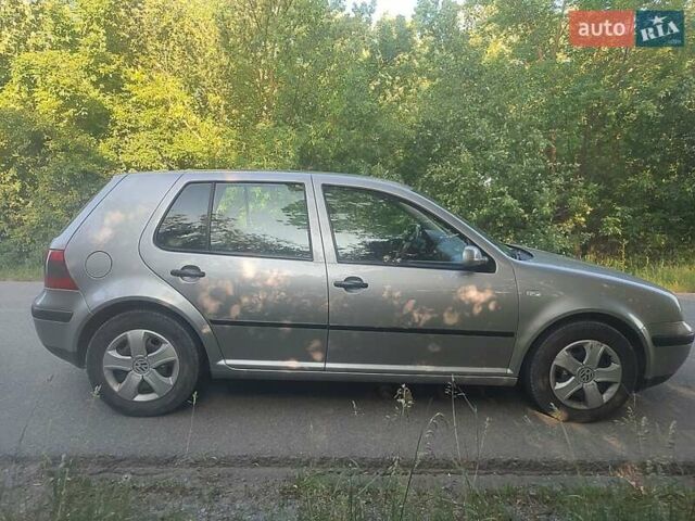 Серый Фольксваген Гольф, объемом двигателя 1.6 л и пробегом 203 тыс. км за 5000 $, фото 24 на Automoto.ua