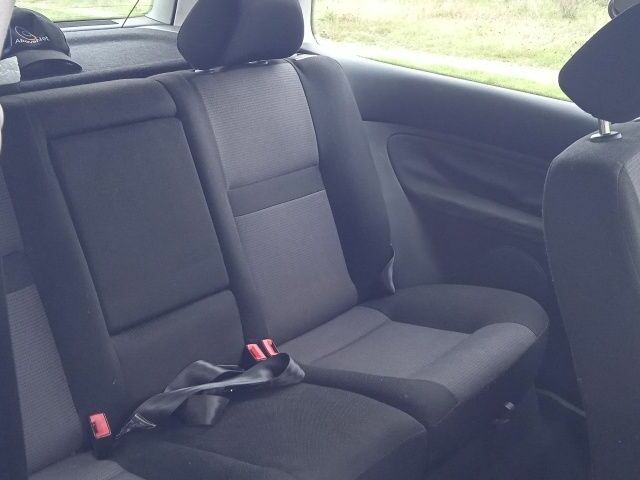 Серый Фольксваген Гольф, объемом двигателя 1.4 л и пробегом 198 тыс. км за 3800 $, фото 12 на Automoto.ua