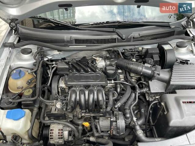 Сірий Фольксваген Гольф, об'ємом двигуна 1.6 л та пробігом 133 тис. км за 6500 $, фото 17 на Automoto.ua