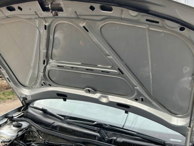 Серый Фольксваген Гольф, объемом двигателя 1.4 л и пробегом 239 тыс. км за 3800 $, фото 22 на Automoto.ua