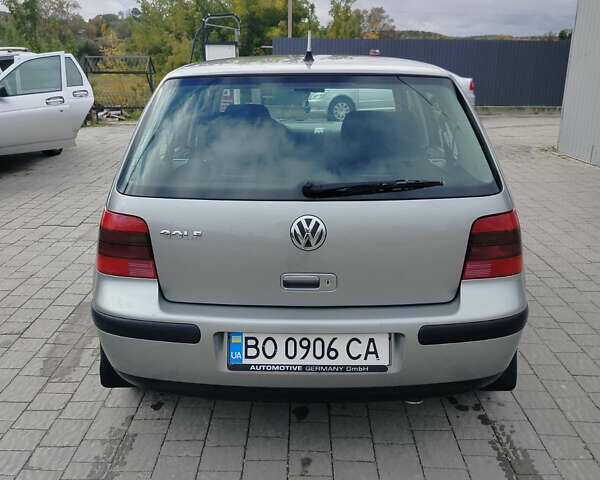 Серый Фольксваген Гольф, объемом двигателя 1.39 л и пробегом 225 тыс. км за 3999 $, фото 9 на Automoto.ua