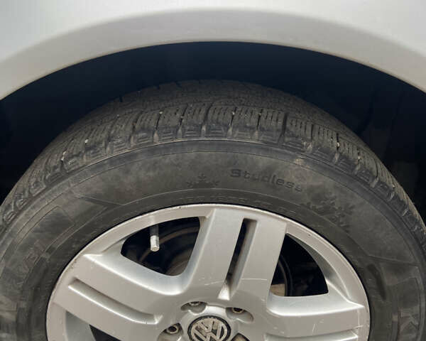 Серый Фольксваген Гольф, объемом двигателя 1.6 л и пробегом 285 тыс. км за 4999 $, фото 14 на Automoto.ua