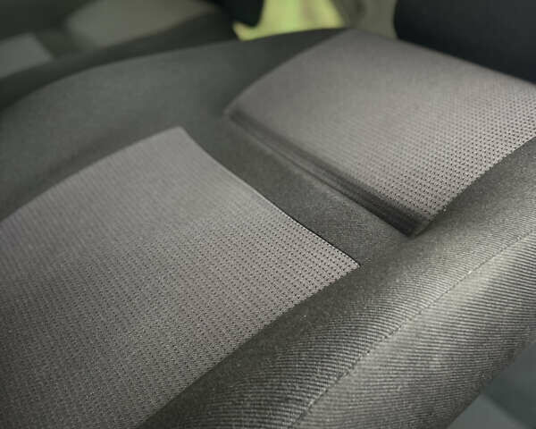 Сірий Фольксваген Гольф, об'ємом двигуна 1.6 л та пробігом 200 тис. км за 4399 $, фото 51 на Automoto.ua