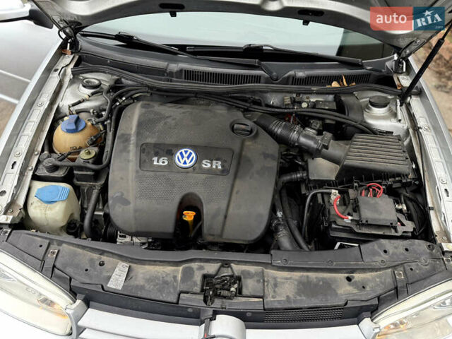 Серый Фольксваген Гольф, объемом двигателя 1.6 л и пробегом 234 тыс. км за 5200 $, фото 19 на Automoto.ua