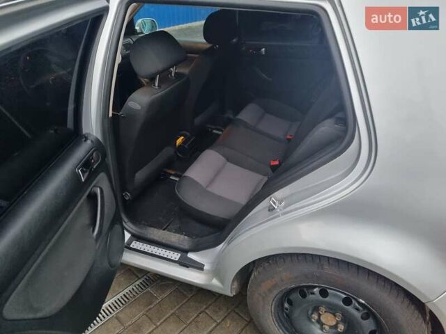 Сірий Фольксваген Гольф, об'ємом двигуна 1.39 л та пробігом 217 тис. км за 3900 $, фото 9 на Automoto.ua