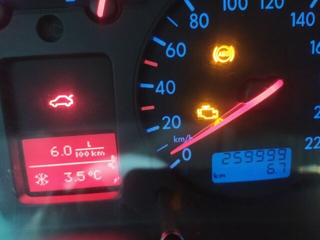 Сірий Фольксваген Гольф, об'ємом двигуна 1.4 л та пробігом 260 тис. км за 3650 $, фото 6 на Automoto.ua