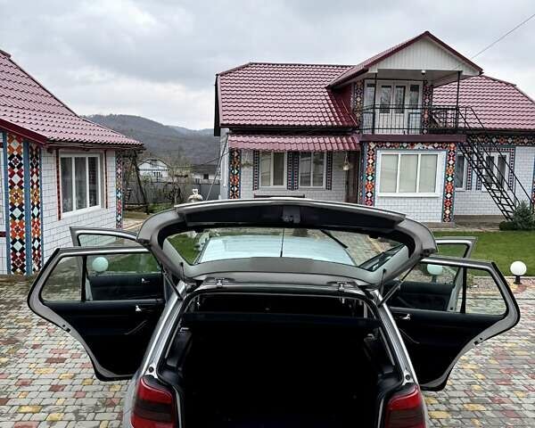 Серый Фольксваген Гольф, объемом двигателя 1.6 л и пробегом 205 тыс. км за 3399 $, фото 8 на Automoto.ua