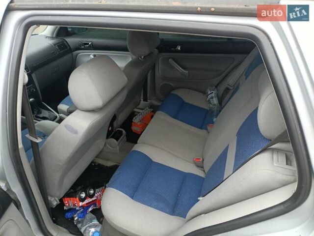 Серый Фольксваген Гольф, объемом двигателя 1.39 л и пробегом 235 тыс. км за 4000 $, фото 9 на Automoto.ua