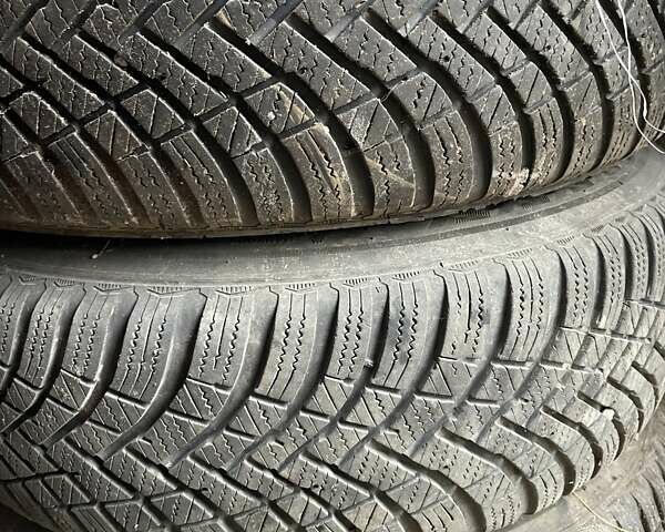 Фольксваген Гольф 2001 в Казатине на Automoto.ua Серый Фольксваген Гольф, объемом двигателя 1.6 л и пробегом 236 тыс. км за 4500 $, фото 14 на Automoto.ua