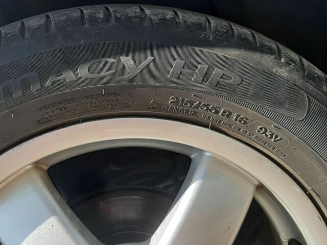 Сірий Фольксваген Гольф, об'ємом двигуна 1.6 л та пробігом 243 тис. км за 5300 $, фото 11 на Automoto.ua