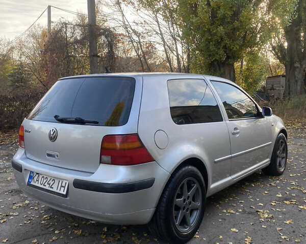 Серый Фольксваген Гольф, объемом двигателя 1.9 л и пробегом 320 тыс. км за 3750 $, фото 7 на Automoto.ua