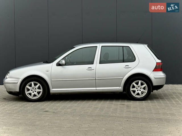 Серый Фольксваген Гольф, объемом двигателя 1.6 л и пробегом 234 тыс. км за 5200 $, фото 3 на Automoto.ua