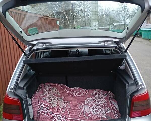 Серый Фольксваген Гольф, объемом двигателя 1.39 л и пробегом 299 тыс. км за 4500 $, фото 11 на Automoto.ua