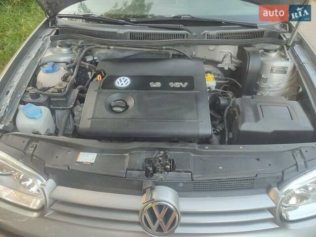 Серый Фольксваген Гольф, объемом двигателя 1.6 л и пробегом 203 тыс. км за 5000 $, фото 5 на Automoto.ua