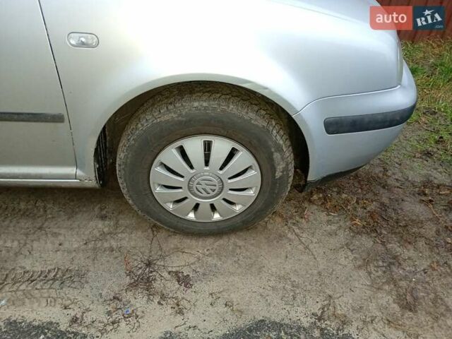 Серый Фольксваген Гольф, объемом двигателя 1.39 л и пробегом 299 тыс. км за 4500 $, фото 30 на Automoto.ua