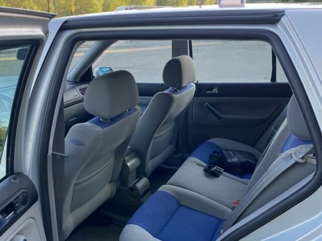 Серый Фольксваген Гольф, объемом двигателя 0 л и пробегом 219 тыс. км за 4900 $, фото 6 на Automoto.ua