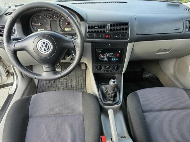 Серый Фольксваген Гольф, объемом двигателя 1.9 л и пробегом 230 тыс. км за 1200 $, фото 6 на Automoto.ua