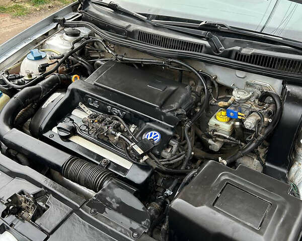 Сірий Фольксваген Гольф, об'ємом двигуна 1.39 л та пробігом 239 тис. км за 3800 $, фото 16 на Automoto.ua