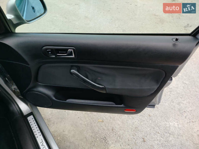 Серый Фольксваген Гольф, объемом двигателя 1.39 л и пробегом 225 тыс. км за 3599 $, фото 7 на Automoto.ua