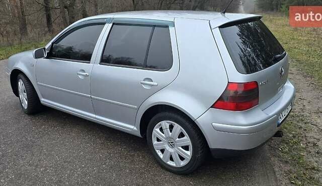 Серый Фольксваген Гольф, объемом двигателя 1.6 л и пробегом 278 тыс. км за 4200 $, фото 9 на Automoto.ua