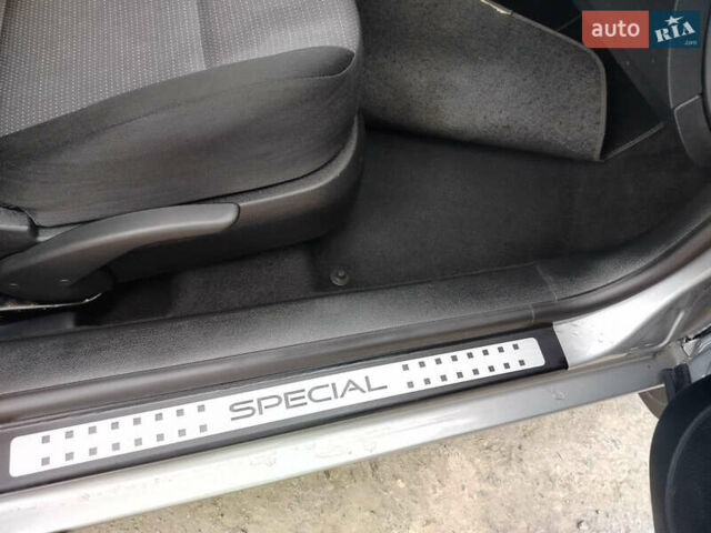 Серый Фольксваген Гольф, объемом двигателя 1.39 л и пробегом 225 тыс. км за 3599 $, фото 15 на Automoto.ua