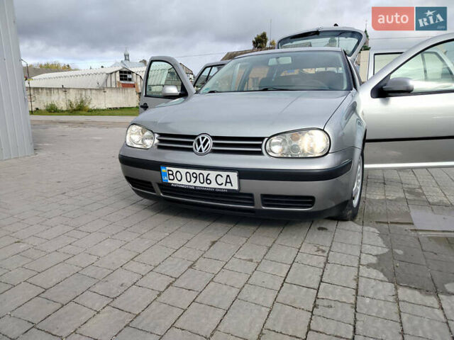 Серый Фольксваген Гольф, объемом двигателя 1.39 л и пробегом 225 тыс. км за 3999 $, фото 4 на Automoto.ua