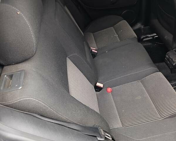 Серый Фольксваген Гольф, объемом двигателя 1.6 л и пробегом 252 тыс. км за 3850 $, фото 10 на Automoto.ua