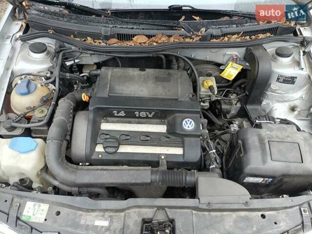 Серый Фольксваген Гольф, объемом двигателя 1.39 л и пробегом 235 тыс. км за 4000 $, фото 11 на Automoto.ua