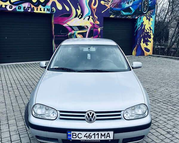 Серый Фольксваген Гольф, объемом двигателя 1.6 л и пробегом 316 тыс. км за 3350 $, фото 2 на Automoto.ua