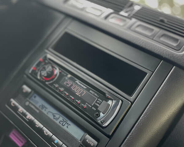 Сірий Фольксваген Гольф, об'ємом двигуна 1.6 л та пробігом 200 тис. км за 4399 $, фото 64 на Automoto.ua