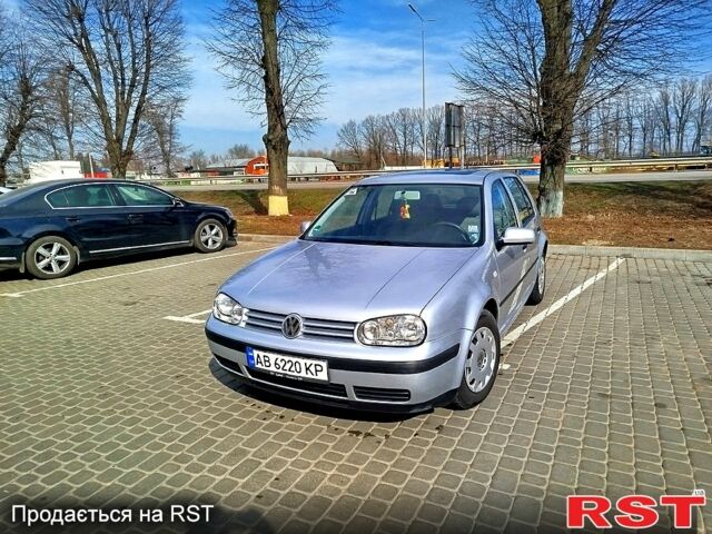 Фольксваген Гольф 2001 у Вінниці на Automoto.ua Сірий Фольксваген Гольф, об'ємом двигуна 1.6 л та пробігом 147 тис. км за 4800 $, фото 1 на Automoto.ua