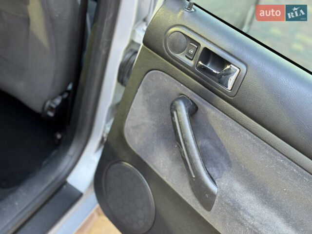 Сірий Фольксваген Гольф, об'ємом двигуна 1.6 л та пробігом 168 тис. км за 5500 $, фото 37 на Automoto.ua