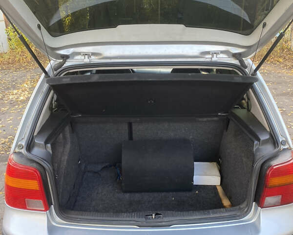 Серый Фольксваген Гольф, объемом двигателя 1.9 л и пробегом 320 тыс. км за 3750 $, фото 18 на Automoto.ua