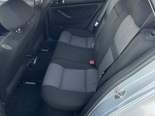 Сірий Фольксваген Гольф, об'ємом двигуна 1.6 л та пробігом 154 тис. км за 4900 $, фото 11 на Automoto.ua