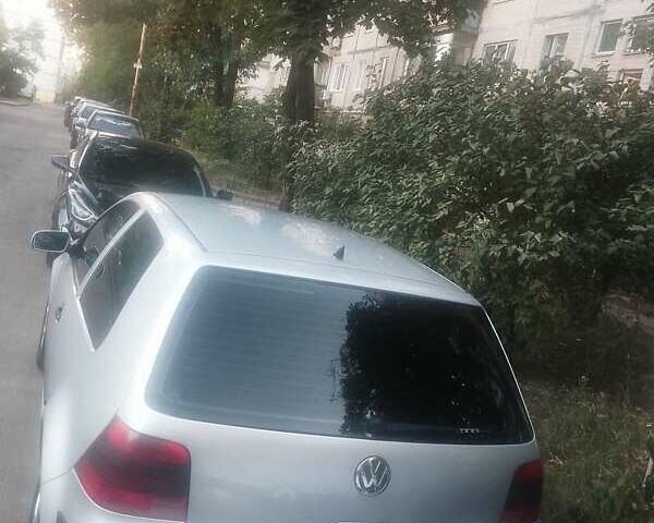 Серый Фольксваген Гольф, объемом двигателя 1.6 л и пробегом 250 тыс. км за 4500 $, фото 7 на Automoto.ua