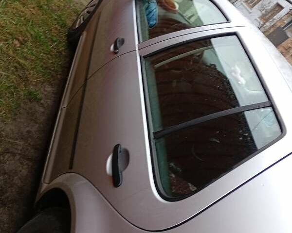 Серый Фольксваген Гольф, объемом двигателя 1.39 л и пробегом 299 тыс. км за 4500 $, фото 8 на Automoto.ua