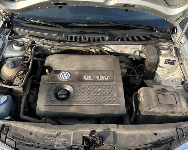 Серый Фольксваген Гольф, объемом двигателя 1.6 л и пробегом 205 тыс. км за 4800 $, фото 15 на Automoto.ua